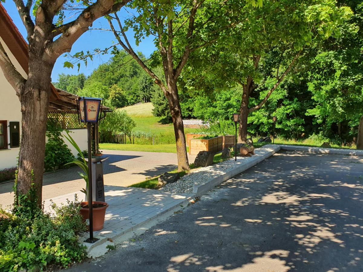 Gasthof Zum Wallner Kalch ภายนอก รูปภาพ
