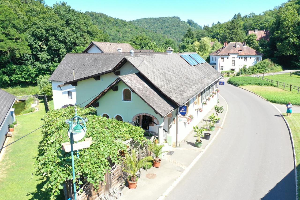 Gasthof Zum Wallner Kalch ภายนอก รูปภาพ